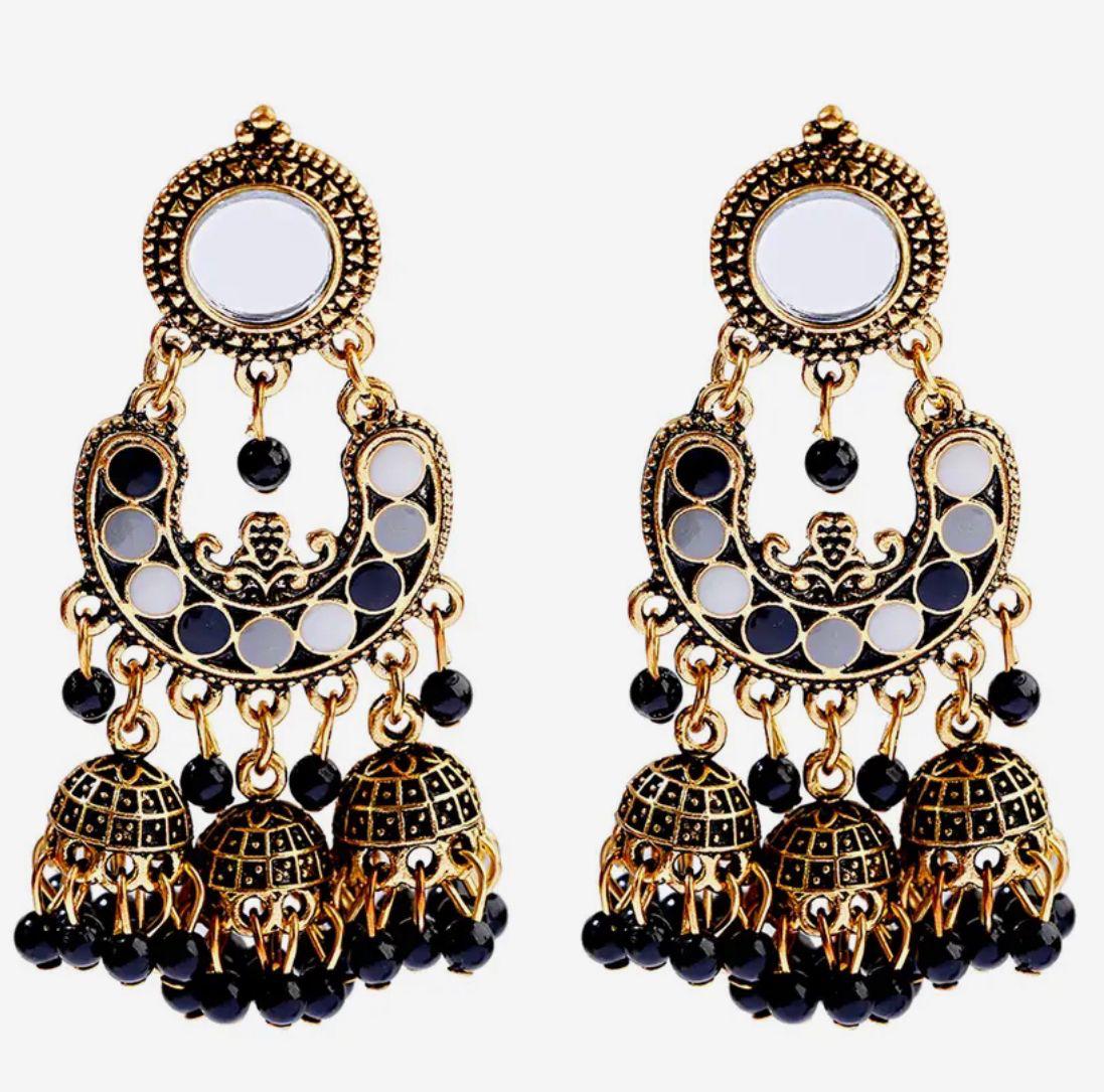 Amirah Earrings (Black)