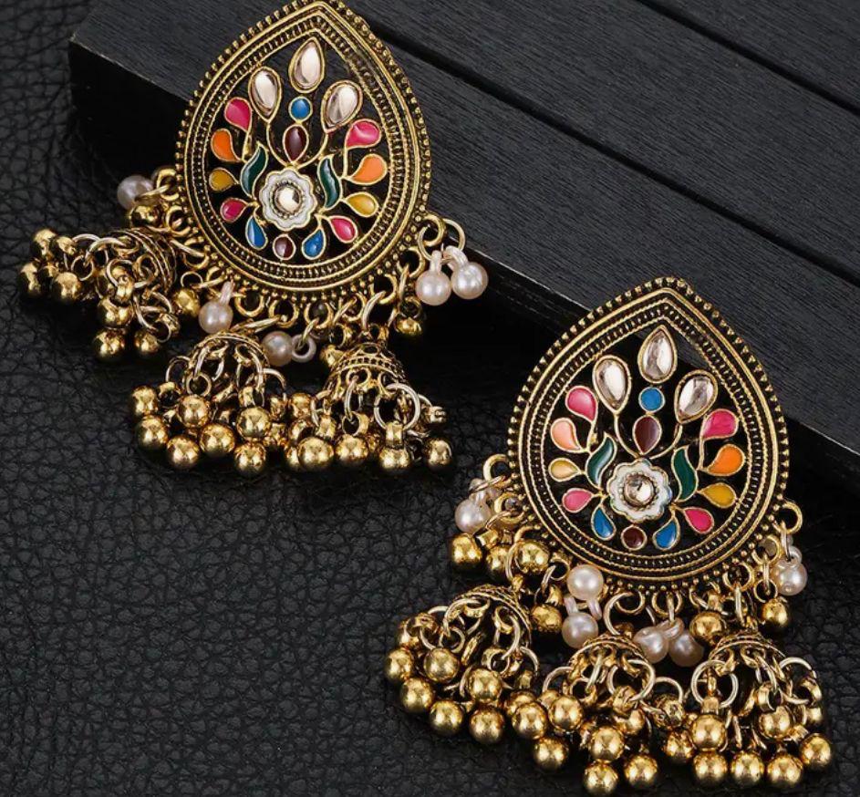 Hadia Earrings